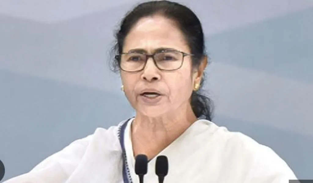 सीएम ममता बनर्जी ने कहा- समुदायों के बीच नफरत पैदा करने के लिए धन खर्च किया जा रहा 
