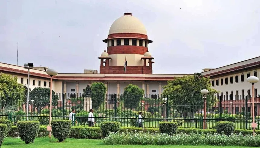 SC ने मणिपुर में कानून व्यवस्था पूरी तरह बताई ध्वस्त, डीजीपी को किया तलब 