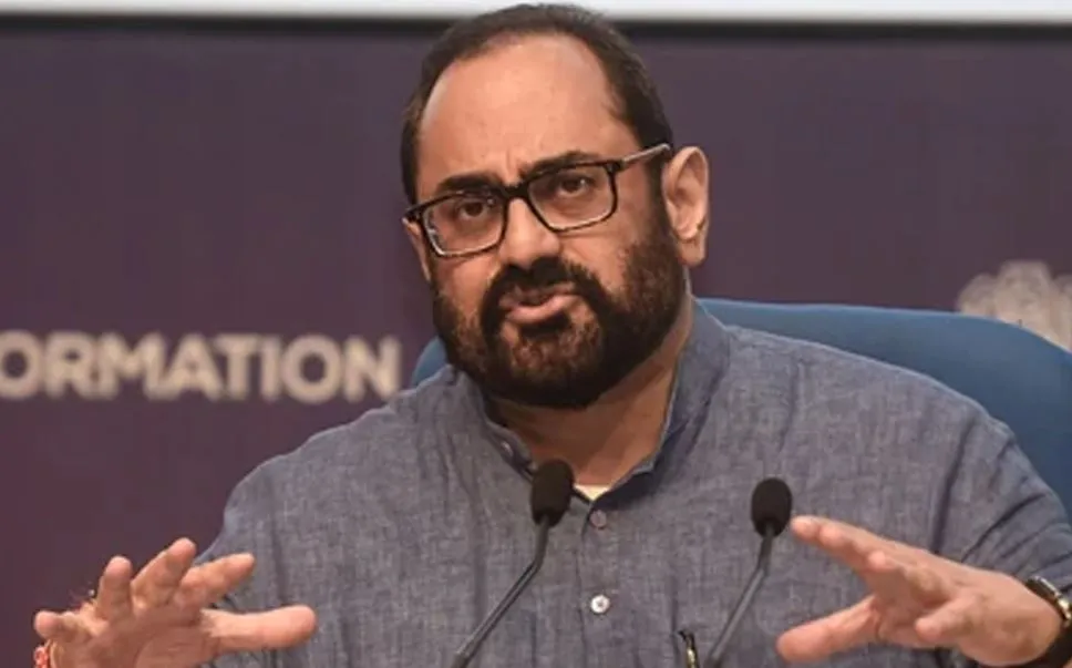 सरकार अत्याधुनिक प्रतिस्पर्धी प्रणालियां विकसित करने में उद्योग को समर्थन देने के लिए प्रतिबद्ध: चन्द्रशेखर 