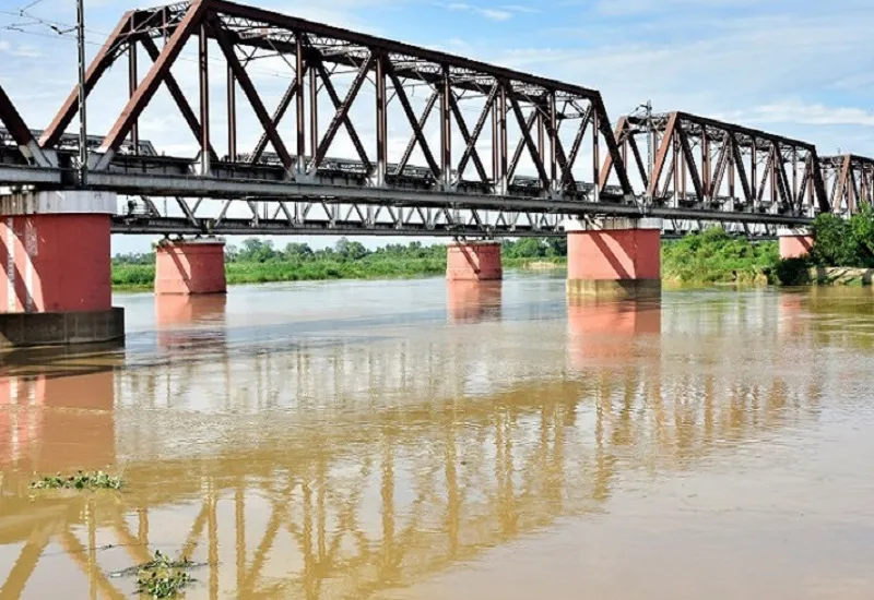 मुरादाबाद : कालागढ़ डैम से रामगंगा नदी में छोड़ा गया 5000 क्यूसेक पानी, लोगों की चिंता बढ़ी