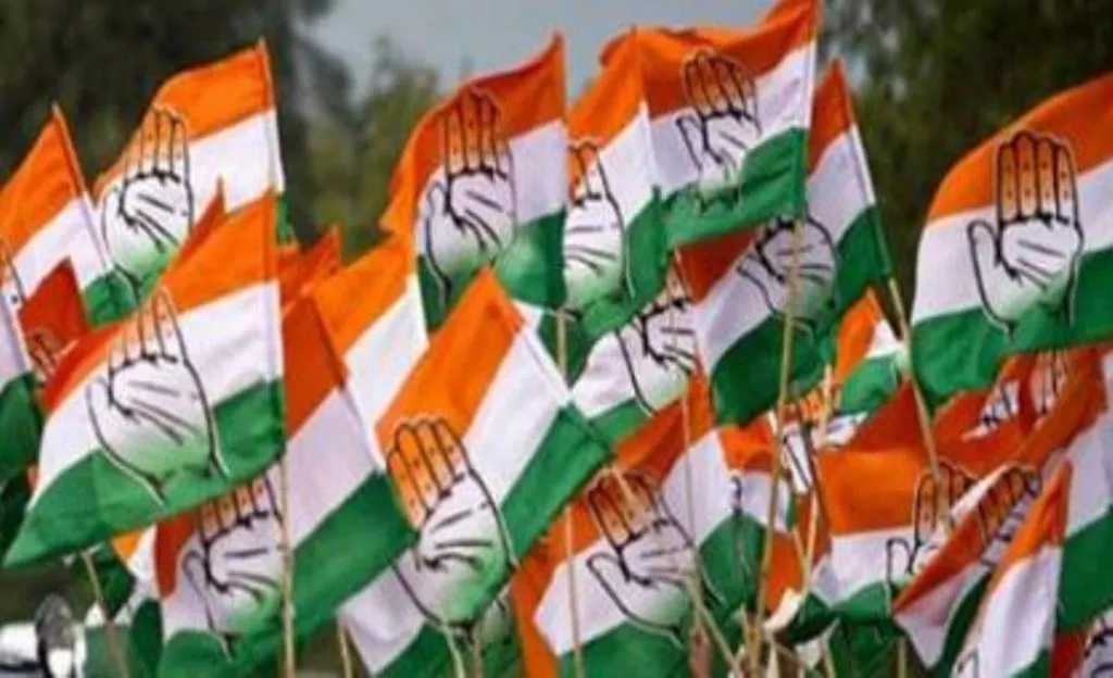  कांग्रेस में बड़ा फेरबदल, सुरजेवाला को मध्य प्रदेश का अतिरिक्त प्रभार, अजय राय को यूपी कांग्रेस का अध्यक्ष किया नियुक्त 