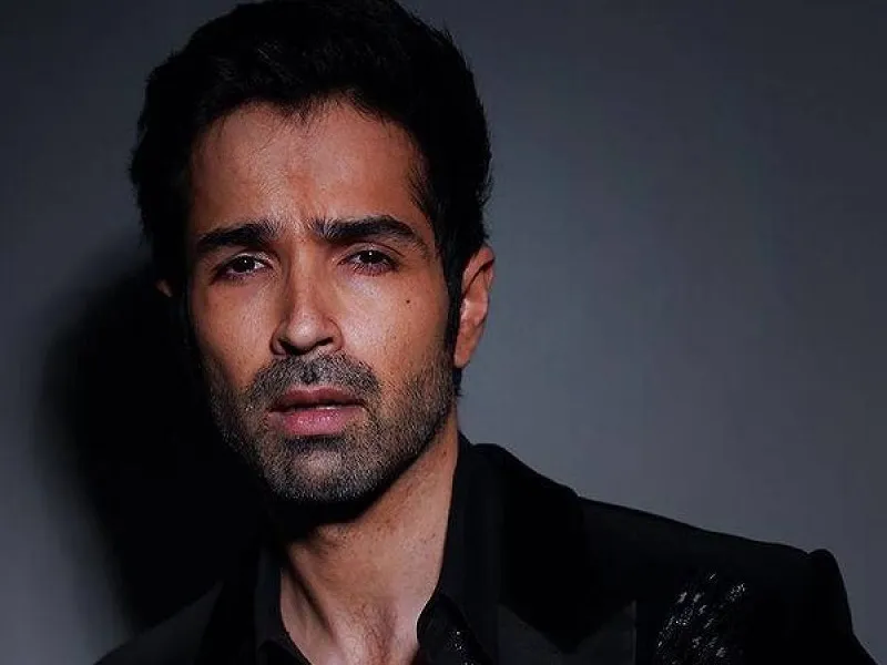 फिल्म 'रक्षक-इंडियाज ब्रेव्स' में सेना अधिकारी की भूमिका निभाएंगे Varun Mitra