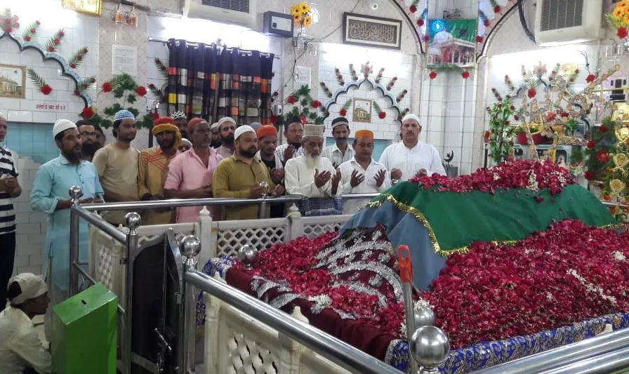 बरेली: चंद्रयान-3 की कामयाबी पर शाहदाना पर हुई दुआ