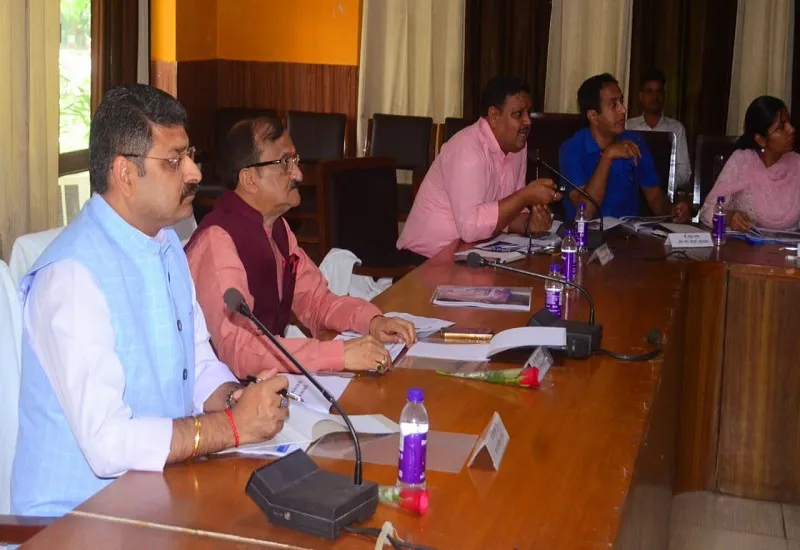मुरादाबाद  : जनप्रतिनिधियों और अधिकारियों के निशाने पर जलनिगम की कार्यशैली, रामगंगा विहार को लेकर सभी मुखर
