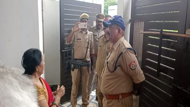 सुलतानपुर : जेवर साफ करने के नाम पर ढाई लाख की टप्पेबाजी