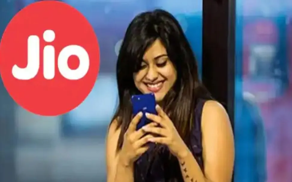 स्वतंत्रता दिवस के मौके पर JIO लेकर आया ये खास ऑफर, इन प्लान पर मिलेगी भारी छूट, जानें डिटेल 