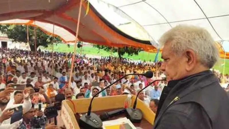 गाजीपुर में बोले मनोज सिन्हा- राजनीति के जरिये देश की सेवा करने वालों को अपना समर्थन दे जनता