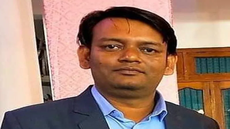 गोंडा: सहायक अध्यापक ने ट्रेन के आगे कूदकर दी जान, जांच में जुटी पुलिस