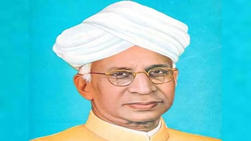 लखनऊ: सफल व्यक्ति के पीछे गुरु का महत्वपूर्ण योगदान, शिक्षक दिवस पर शिक्षकों का हुआ सम्मान