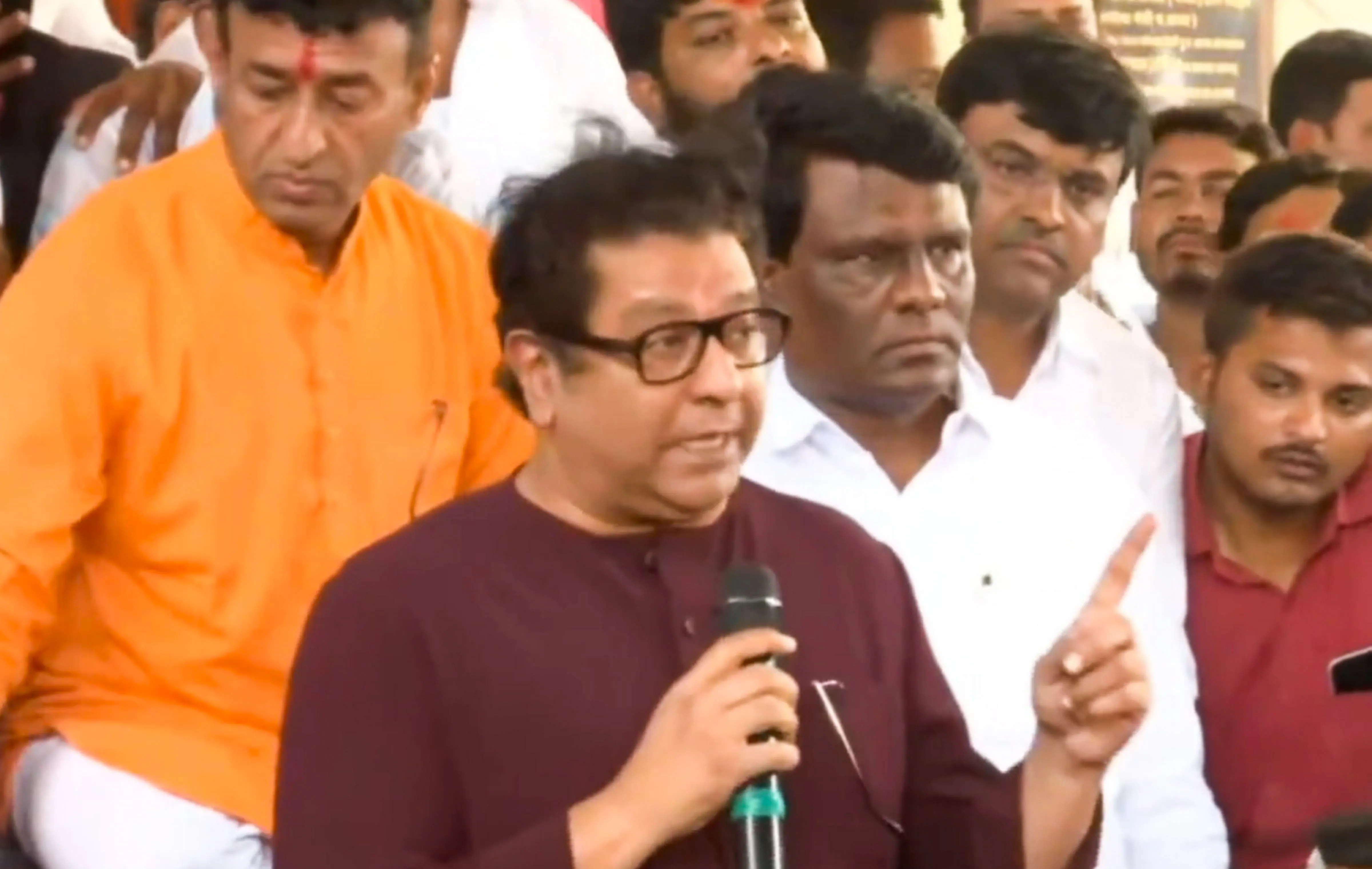मराठा आरक्षण: ‘लाठीचार्ज का आदेश देने वालों को मराठवाड़ा में घुसने न दें’, राज ठाकरे ने आंदोलनकारियों से कहा