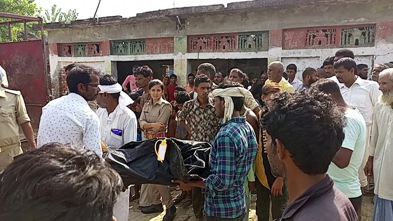 बहराइच: विवाहिता की संदिग्ध परिस्थितियों में मौत, शरीर पर मिले चोट के निशान