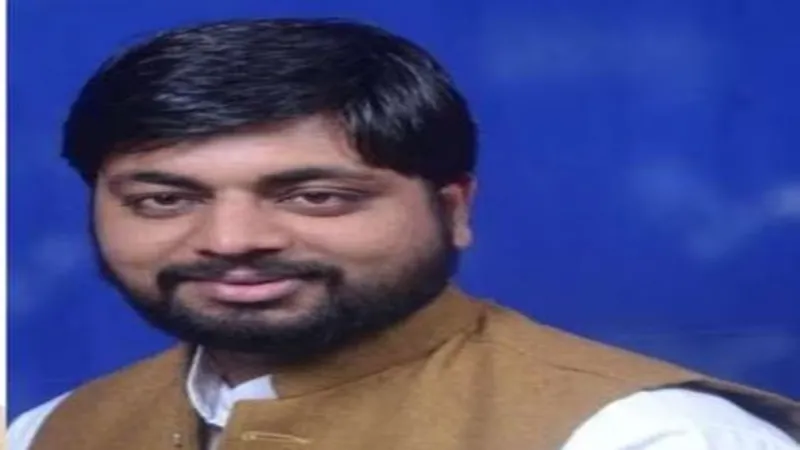 केंद्रीय मंत्री कौशल किशोर के बेटे की पिस्तौल का लाइसेंस रद्द, डीएम ने की कार्रवाई