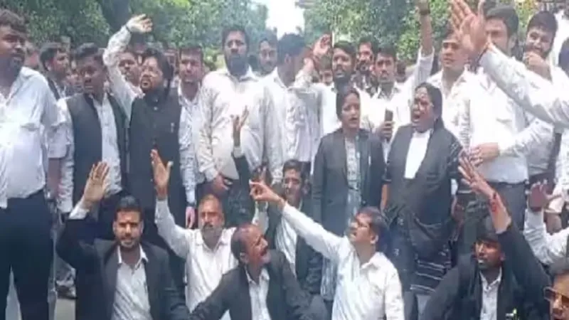 हापुड़ मामले को लेकर अधिवक्ताओं की तीन दिवसीय प्रदेशव्यापी हड़ताल शुरू