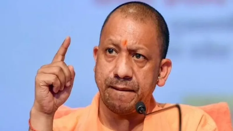 सभी अस्पताल के लिए नियुक्त करें नोडल अधिकारी, हर शाम होगा निरीक्षण : CM योगी