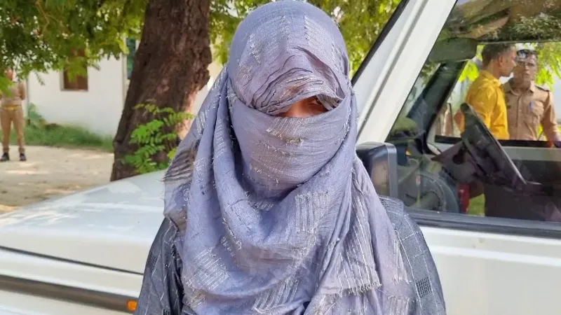 हरदोई में नौकरी के नाम पर महिला का शारीरिक शोषण, धर्म परिवर्तन का बनाया दबाव - आरोपी ने वायरल किये फोटो 