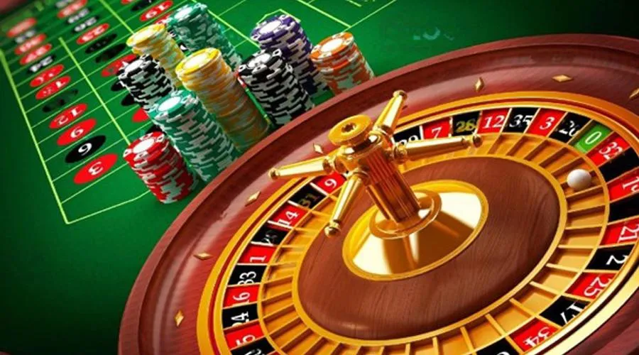 ऋषिकेश: Resort में चल रहा था Casino, Dancer लगा रहीं थीं ठुमके, सिपाही भी कर रहा था शाम धुंआ-धुंआ...