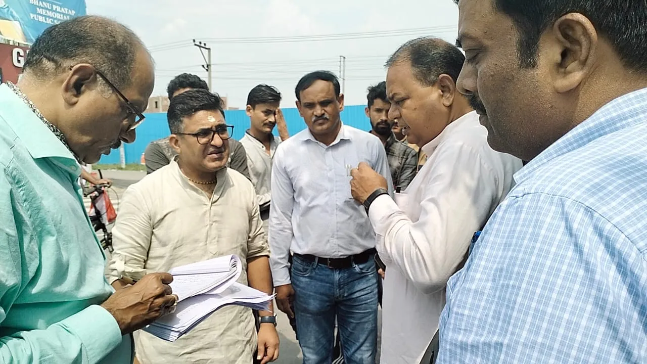 रुद्रपुर: दिल्ली से आयी वीकेएस इंफ्राटेक की टीम ने रुद्रपुर शहर का किया प्रारंभिक सर्वे