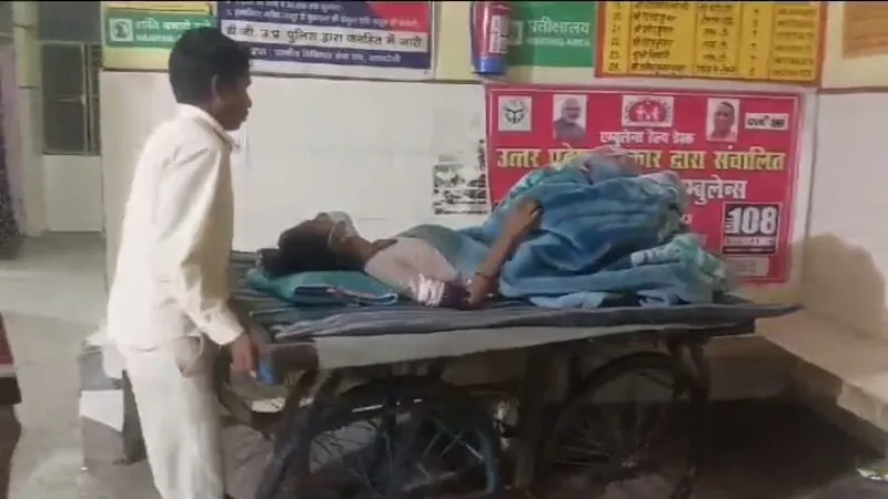 रायबरेली : ठेले से मरीज को अस्पताल लाने की फोटो वायरल, SDM बोले - मामले की जानकारी नहीं 