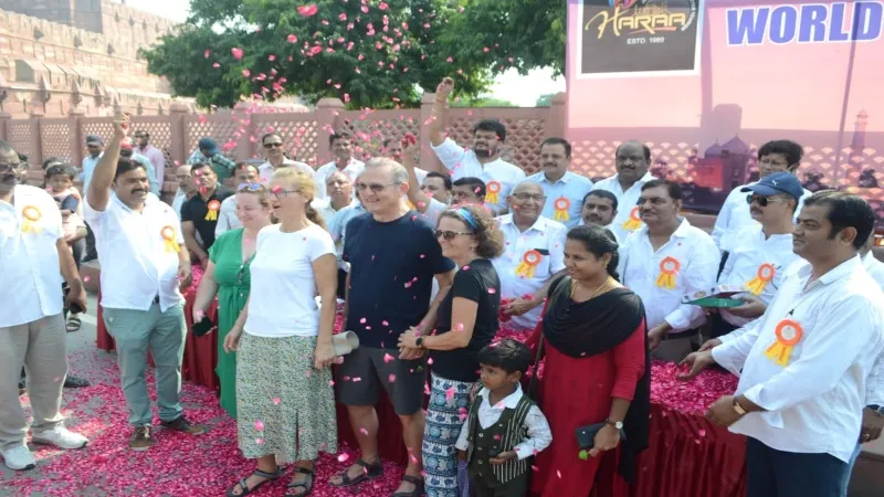 अतिथि देवो भव: की तर्ज पर आगरा में मनाया गया विश्व पर्यटन दिवस