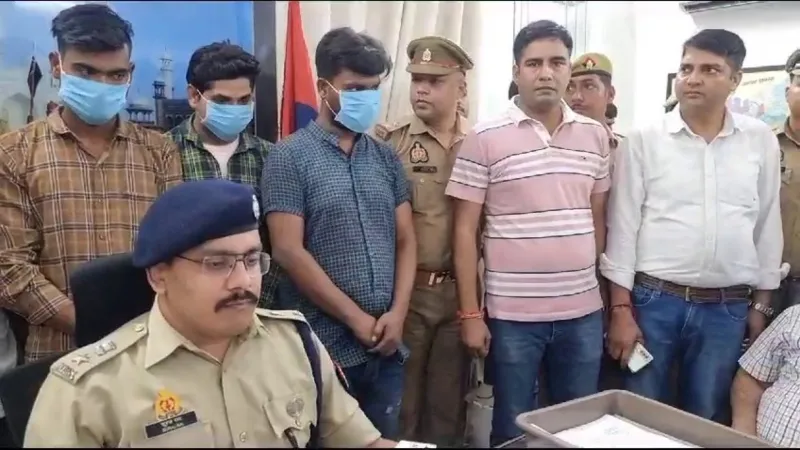 आगरा में पड़ोसी व्यापारी को किडनैप कर फिरौती वसूलने की योजना बनाते 5 गिरफ्तार  