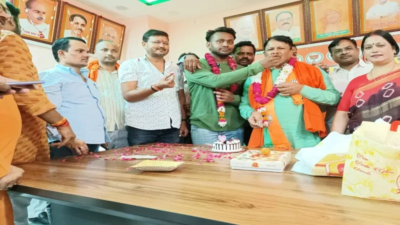 भाजपा जिलाध्यक्ष अमर किशोर कश्यप को फिर मिली गोंडा की कमान