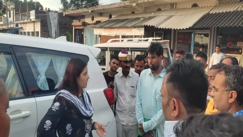 Amrit Vichar Impact : मंडलायुक्त ने जरवल भेजी अधिकारियों की टीम, दिए ये खास निर्देश 