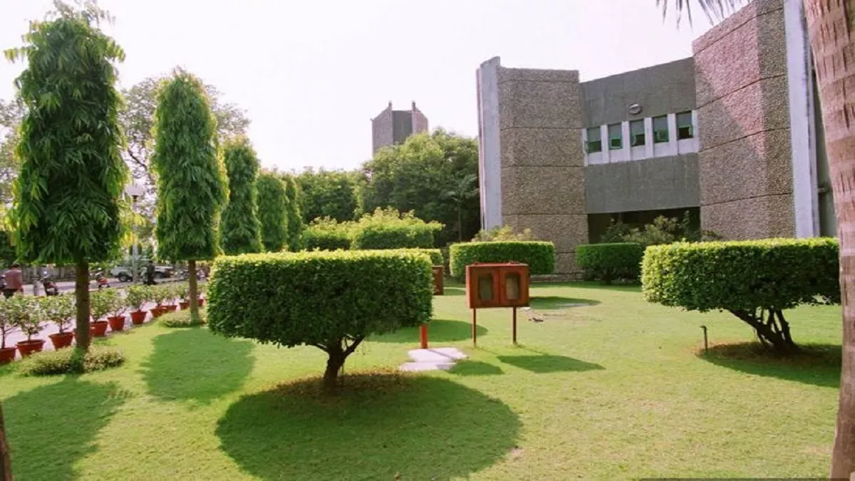 हल्द्वानी: दमकते ऑडिटोरियम में कंडम एसी, उद्घाटन करेंगे मुख्यमंत्री