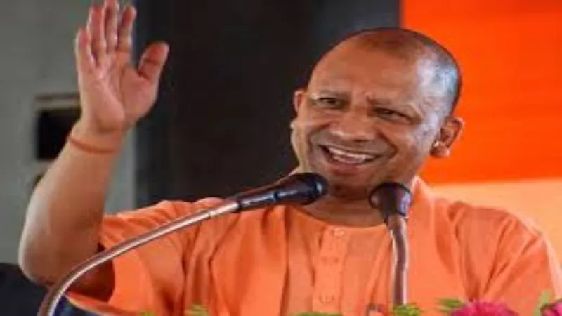 हिन्दी दिवस : सीएम योगी ने दी बधाई, लिखा ये खास Tweet 