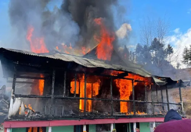 शिमला: रोहडू में आठ मकान जलकर खाक, कोई हताहत नहीं