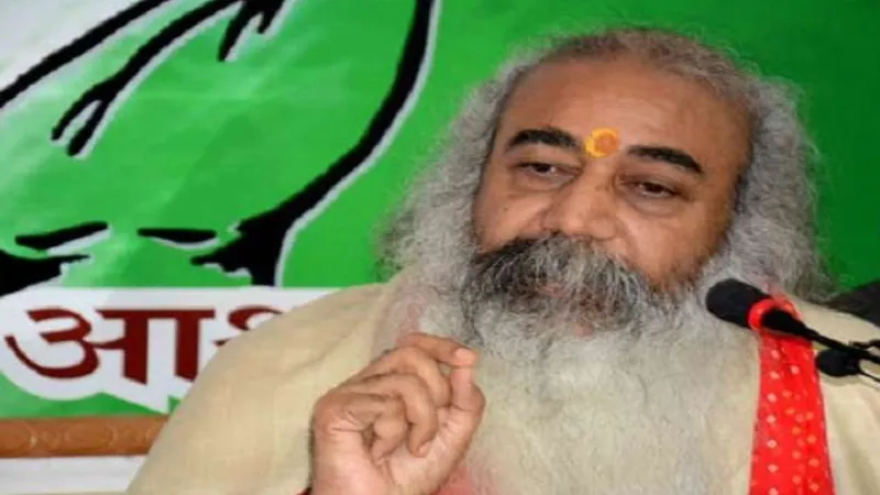 लखनऊ : बिहार के शिक्षामंत्री पर आचार्य प्रमोद कृष्णम ने कसा तंज, Tweet कर लिखी ये बात