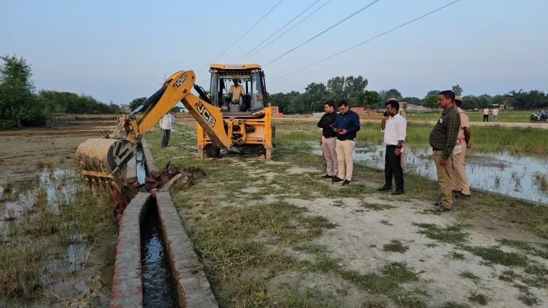 एंटी भूमाफिया अभियान : चला बुलडोजर, 4.24 करोड़ की भूमि कब्जामुक्त