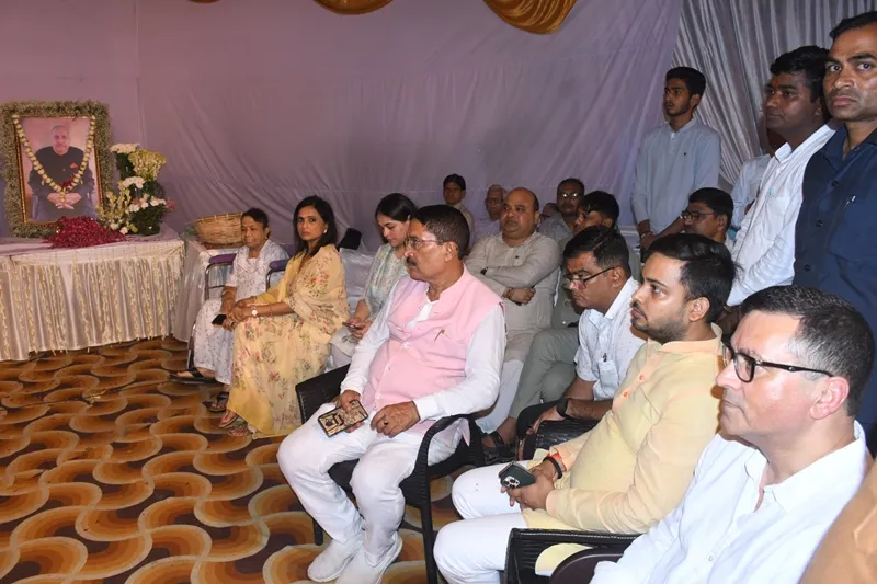 बरेली: डॉ. दिनेश की शोकसभा में पहुंचे नेता, साझा किए संस्मरण
