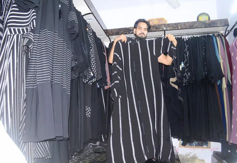 मुस्लिम देशों को भा रहे मुरादाबाद के स्टाइलिश बुर्के, दो दशक पहले हाजी बिशारत ने शुरु किया था कारोबार