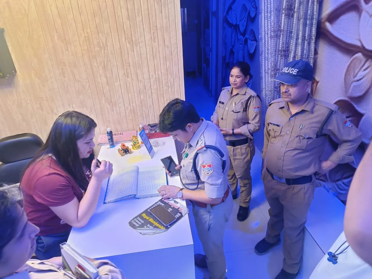 रुद्रपुर: एंटी ह्यूमन ट्रेफिकिंग यूनिट टीम ने मारा स्पा सेंटर पर छापा