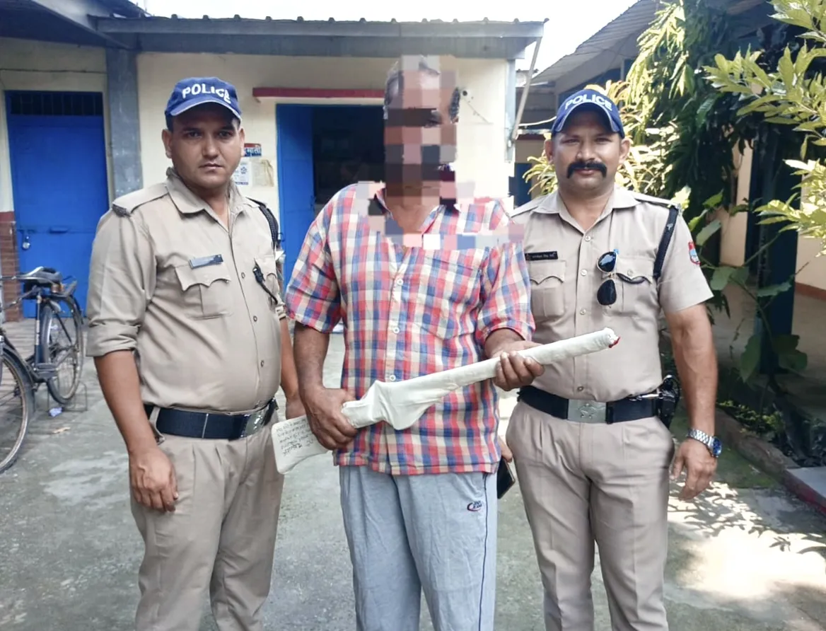 किच्छा: देशी राइफल और कारतूस के साथ एक गिरफ्तार