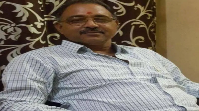 प्रयागराज : माफिया दिलीप मिश्रा के भाई को पुलिस ने लिया हिरासत में, जानिए क्या है मामला  