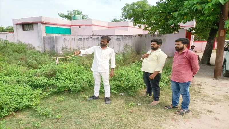 बहराइच : इनवर्टर चालू करने गए ग्रामीण को सांप ने काटा, जिला अस्पताल में हुई मौत