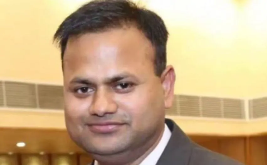 माउंट एवरेस्ट विजेता भी हैं बरेली के नए डीएम, जानिए पढ़ाई से लेकर अब तक का कैसा रहा सफर?