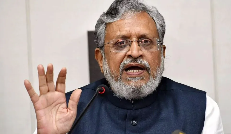 नीतीश पर अब किसी को भरोसा नहीं, वे सूरज पर थूकने की गलती न करें: सुशील मोदी