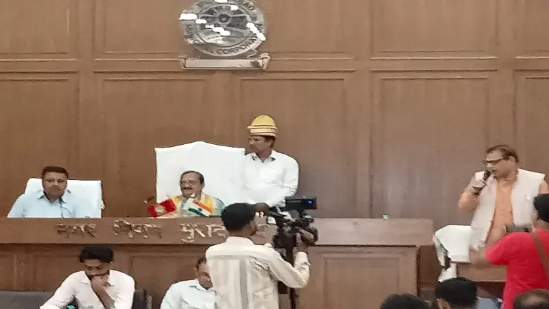 मुरादाबाद: हंगामा, नोकझोंक के बीच 517 करोड़ रुपये के बजट को मंजूरी