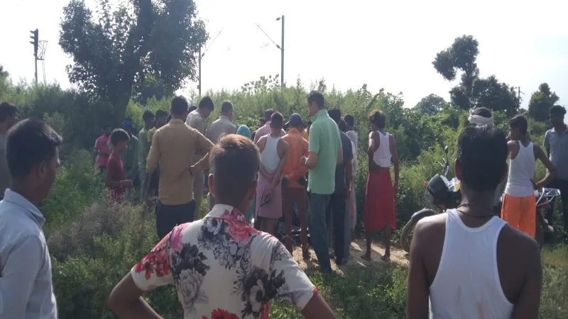 हरदोई : बेइज्जती से क्षुब्ध दुकानदार ट्रेन के आगे कूदा 