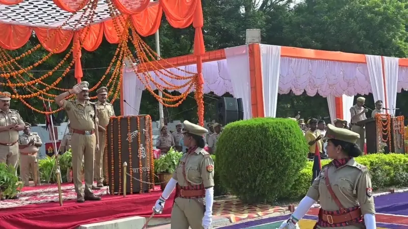 UP को मिलीं 93 महिला युवा कल्याण अधिकारी, बाराबंकी पुलिस लाइन में हुई भव्य दीक्षांत परेड