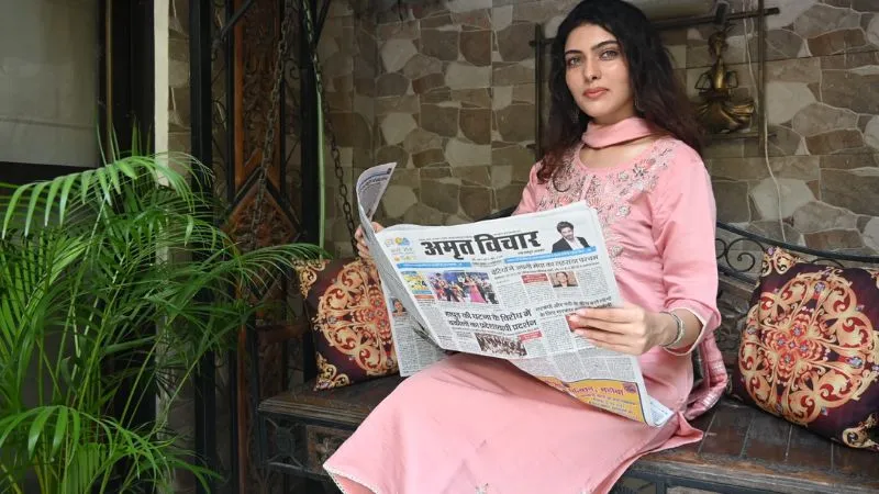 ग्लोबल मिस एशिया इंटरनेशनल 2019 विजेता सिया मेहरोत्रा ने की अमृत विचार की तारीफ, बोली- अपना शहर अपना ही होता है, देखें- फोटोज