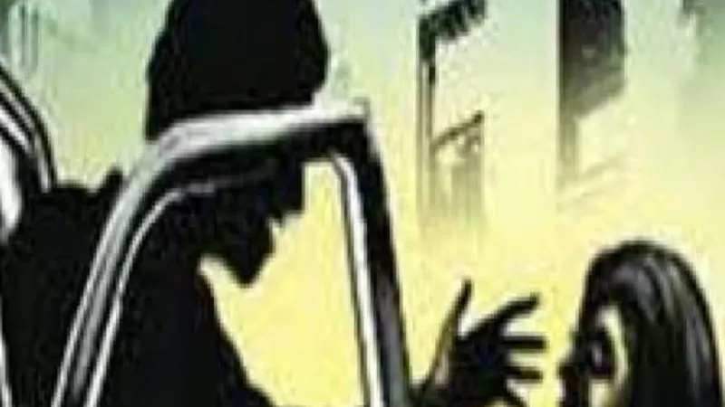 Auraiya News: कार सवार बदमाशों ने महिला को किया अगवा, लूटने के बाद उतार कर भागे, जांच में जुटी पुलिस 