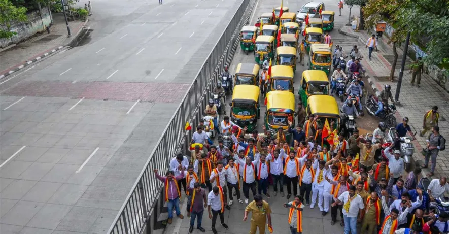 कर्नाटक बंद का असर, 44 फ्लाइट्स रद्द, स्कूल-कॉलेज बंद