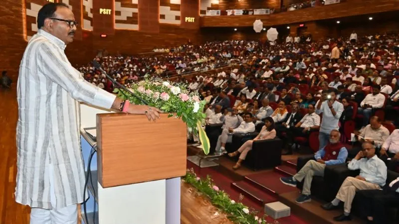 Kanpur में डिप्टी सीएम ब्रजेश पाठक बोले- उत्तर प्रदेश अब बीमारू राज्य नहीं रहा, कई सेक्टर में देश में बना नंबर वन