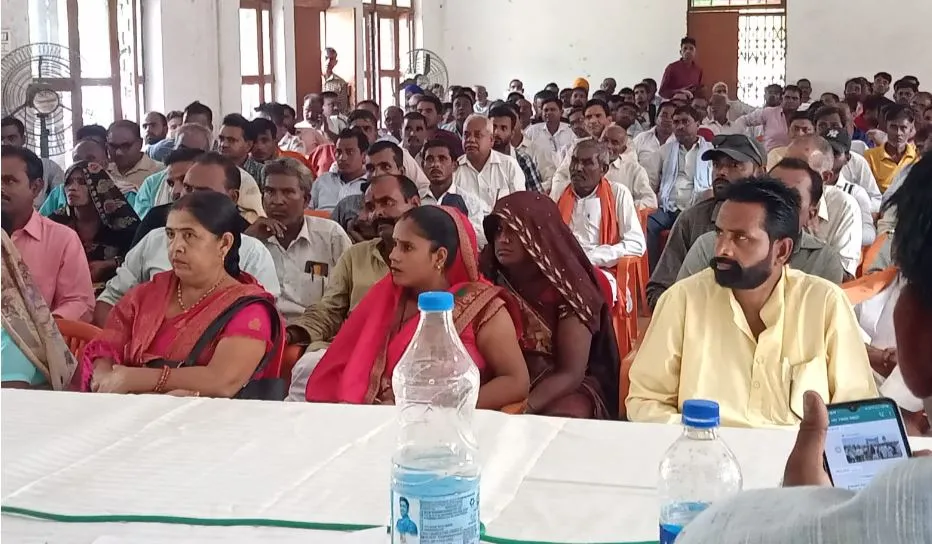 पीलीभीत : जिम्मेदारों ने गिनाए कागजी काम, बीडीसी सदस्यों कर दी किरकिरी..फिर कैसे बचाई साख?