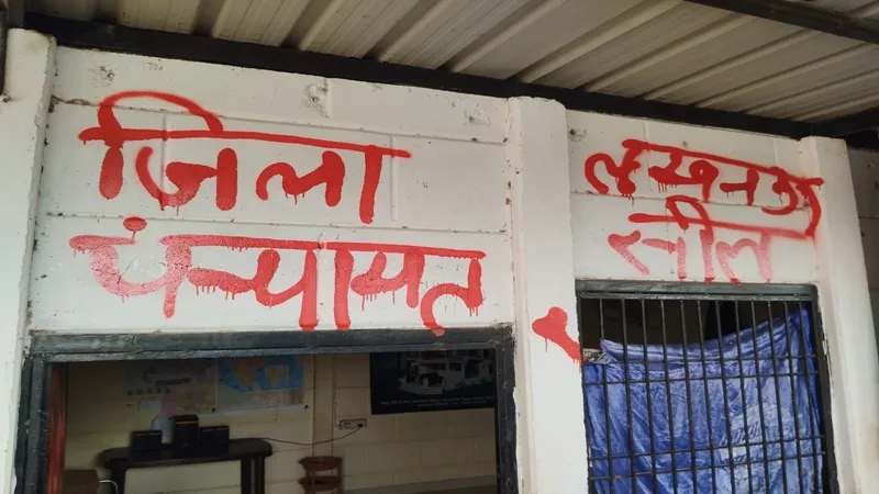 लखनऊ: बिना मानचित्र ओसियन सिटी का निर्माण सील, जिला पंचायत ने तहसील प्रशासन के साथ की कार्रवाई