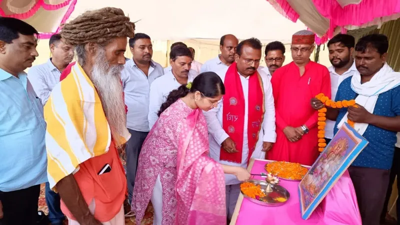 प्रतापगढ़: अजगरा महोत्सव का आगाज, नहीं दिखा पुराना मिजाज