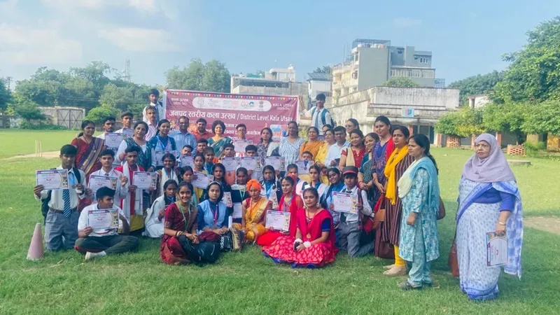 अयोध्या: कला उत्सव में बालिकाओं में अंशिका, बालकों में वैभव रहे प्रथम 